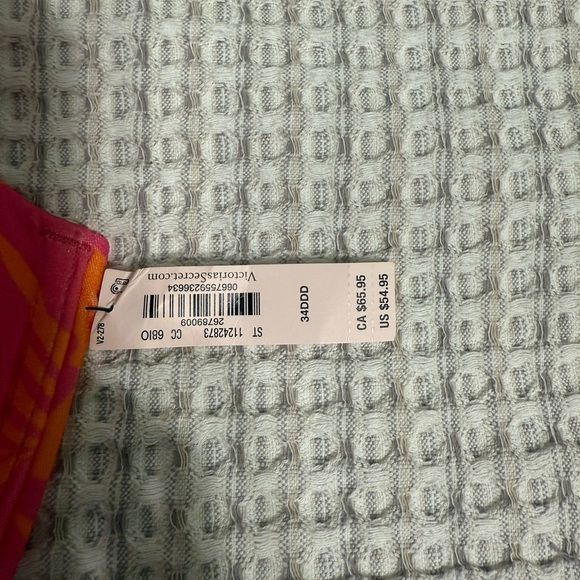 NWT Victoria’s Secret Knotted Sexy Tee Push-Up Bikini Top 34DDD/F - Picture 10 of 10